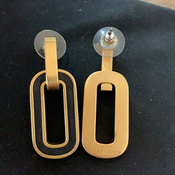 Hugo Boss earrings - Picture 5 of 5